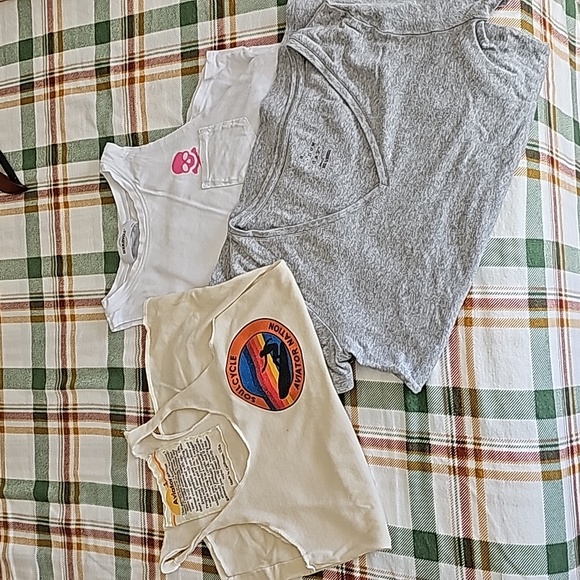 Women's Tank Top and Shirt - Picture 8 of 11